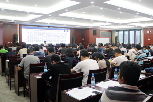 省房（集團）公司開展棚戶區(qū)改造專題培訓